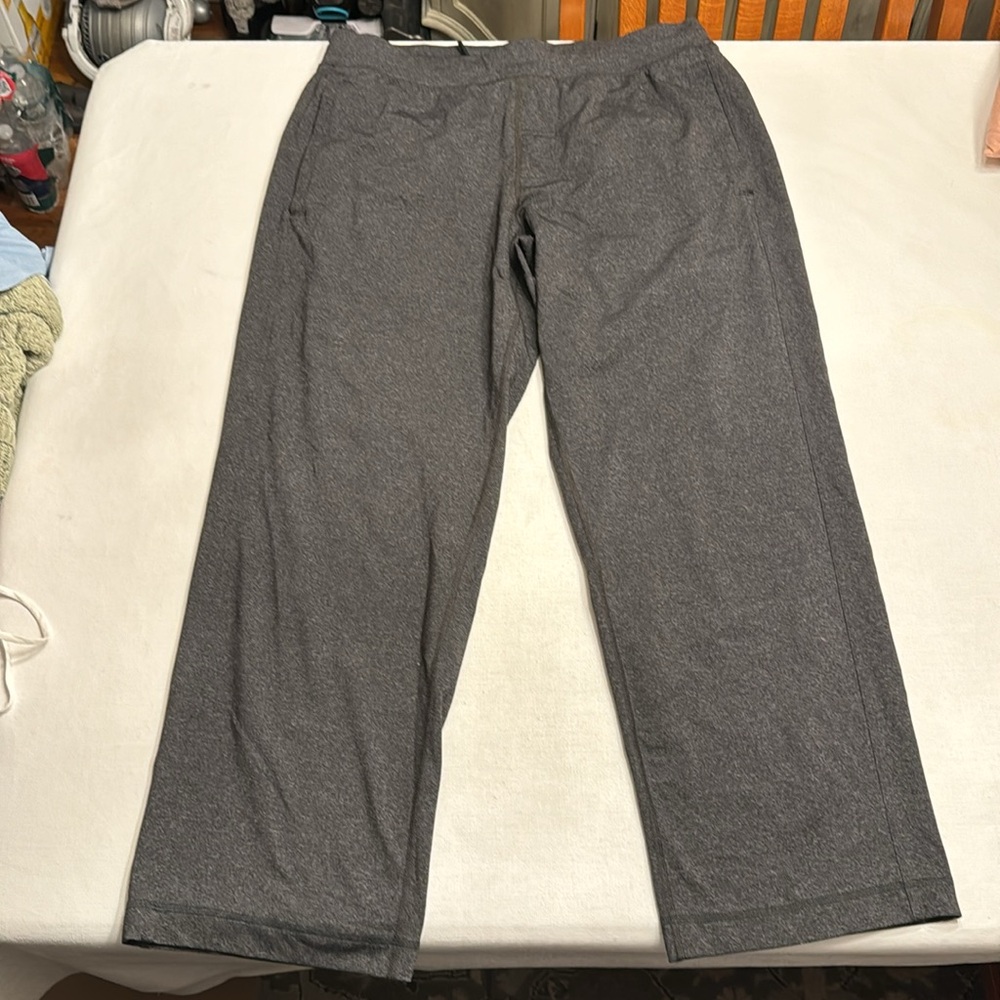 26. Lululemon Heather Black Sweatpants - Picture 3 of 7
